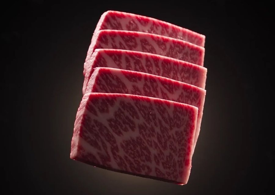 Wagyu in Scheiben aufgeschnitten